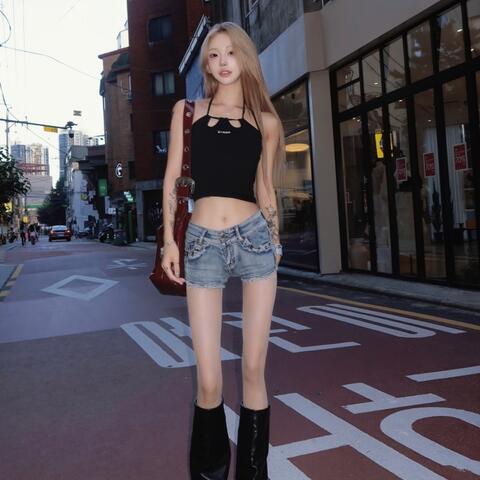 Diện mạo khó nhận ra khi thiếu son phấn của con gái Choi Jin Sil