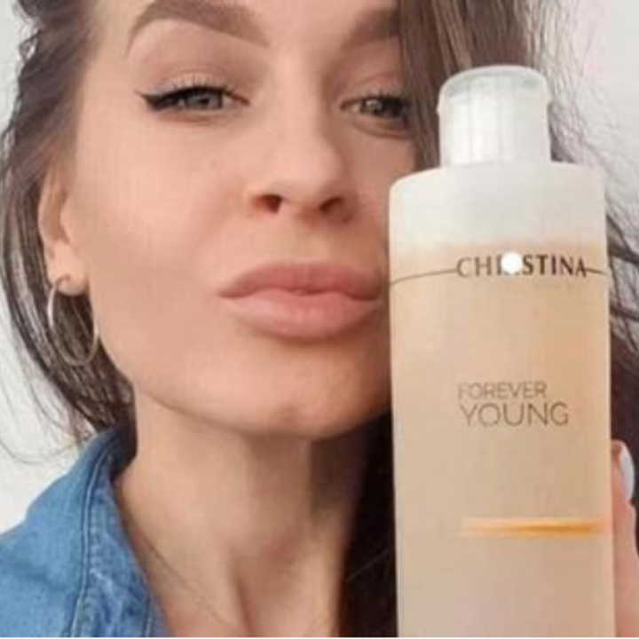 Review top 5 dược mỹ phẩm Christina tốt cho da
